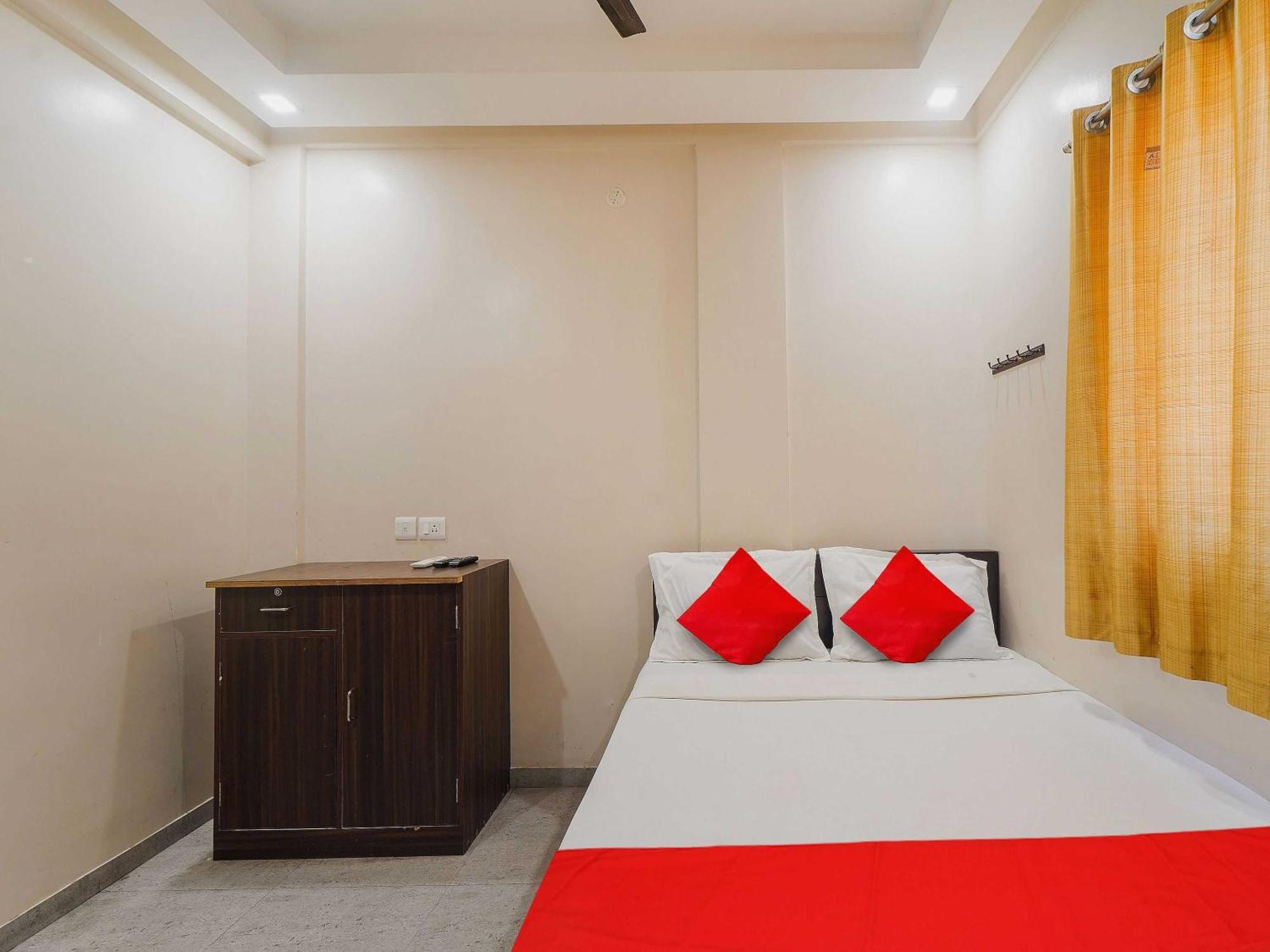 Hotel O Saravana'S Park Chennai Exterior photo